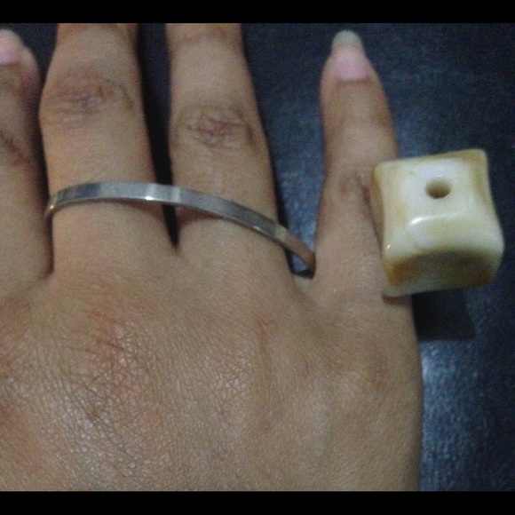 Jewelry - Picture 2 of 2